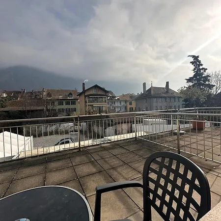 Du Quai Gasthof