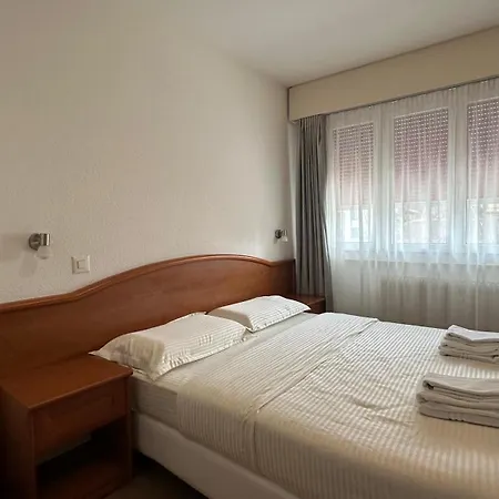 河岸酒店 宾馆 维伦纽夫