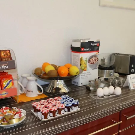 河岸酒店 维伦纽夫