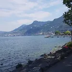 Du Quai Villeneuve