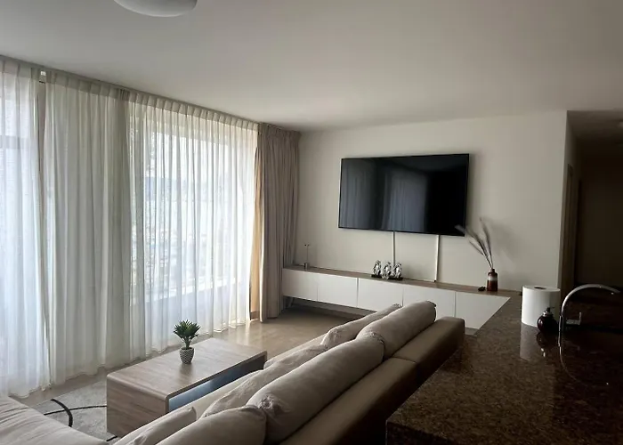 オテル デュ ケ 3* ビルヌーブ