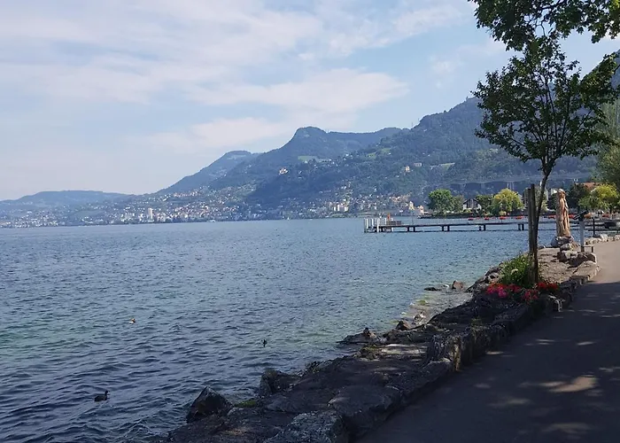 Du Quai Вильнёв