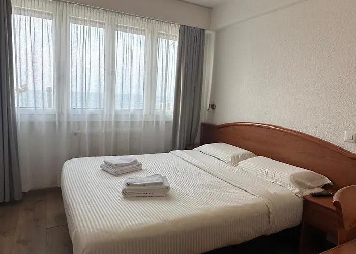 Inn Du Quai Villeneuve